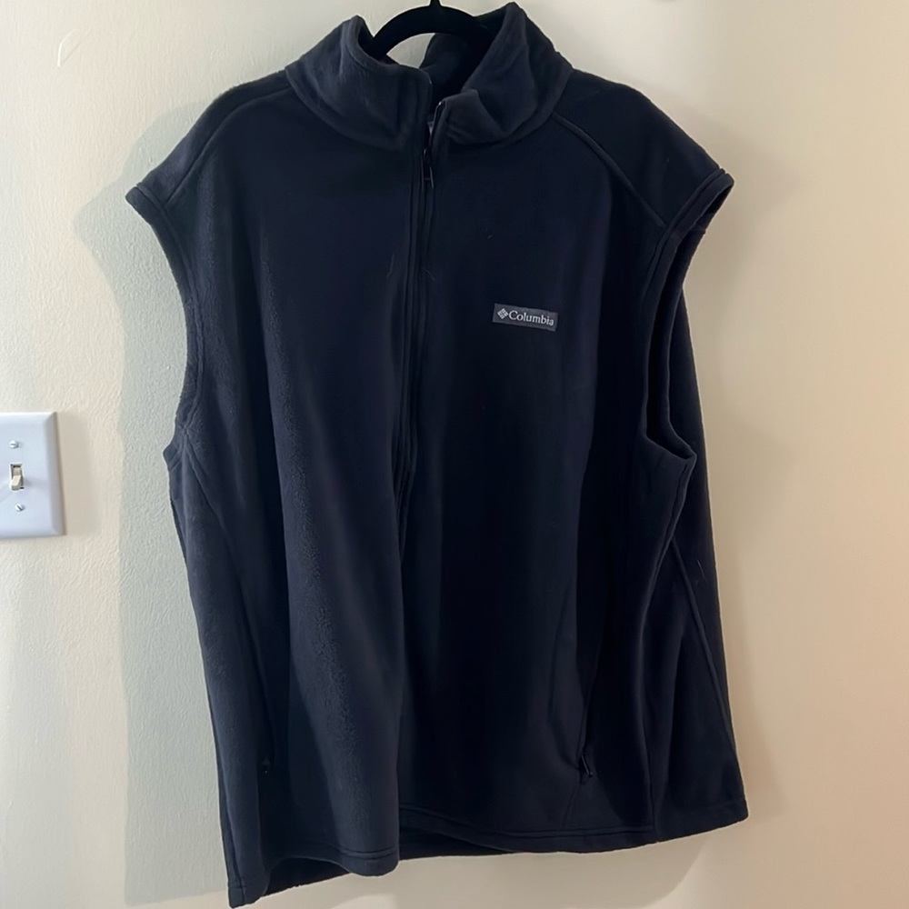 2XL Columbia Vest